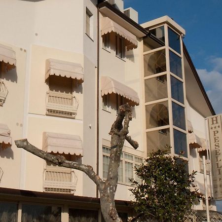 מרינה די מסה Hotel Peselli מראה חיצוני תמונה